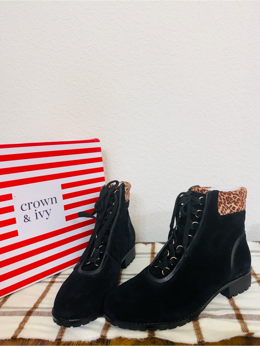 Crown & Ivy • June Black Suede Leopard Ankle Boots Lace Up Size 8.5